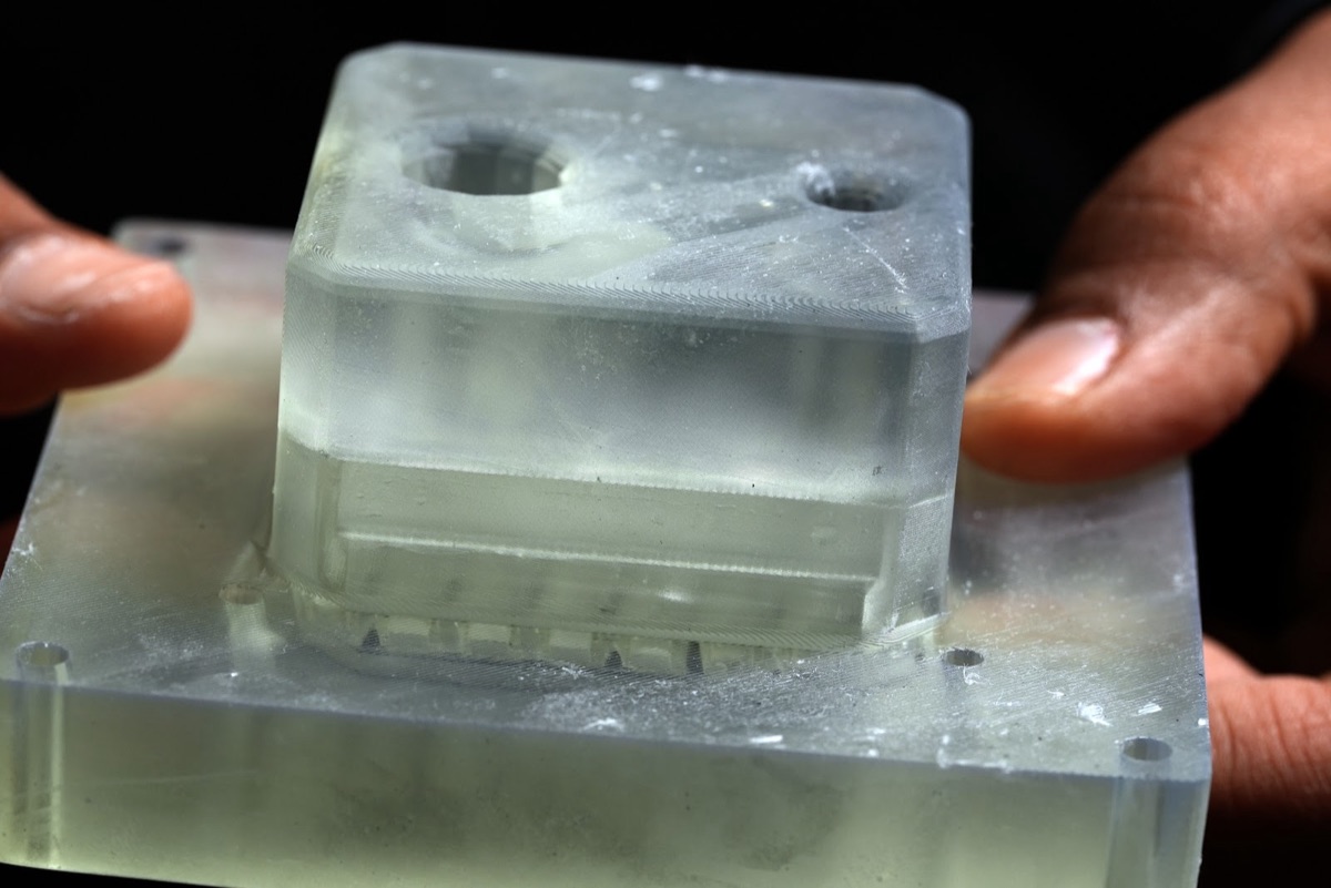 Additively manufactured manifold prototype with internal channels and ports